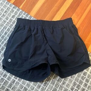 Like new Senita Sedona shorts. Liner.
